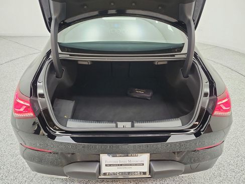 Used 2023 Mercedes-Benz CLA 250 image 21
