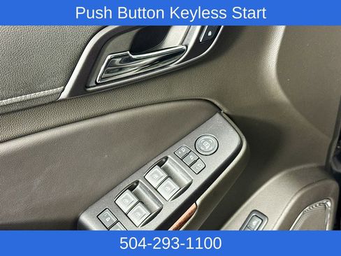 Used 2018 GMC Yukon XL SLT w/ Open Road Package image 18