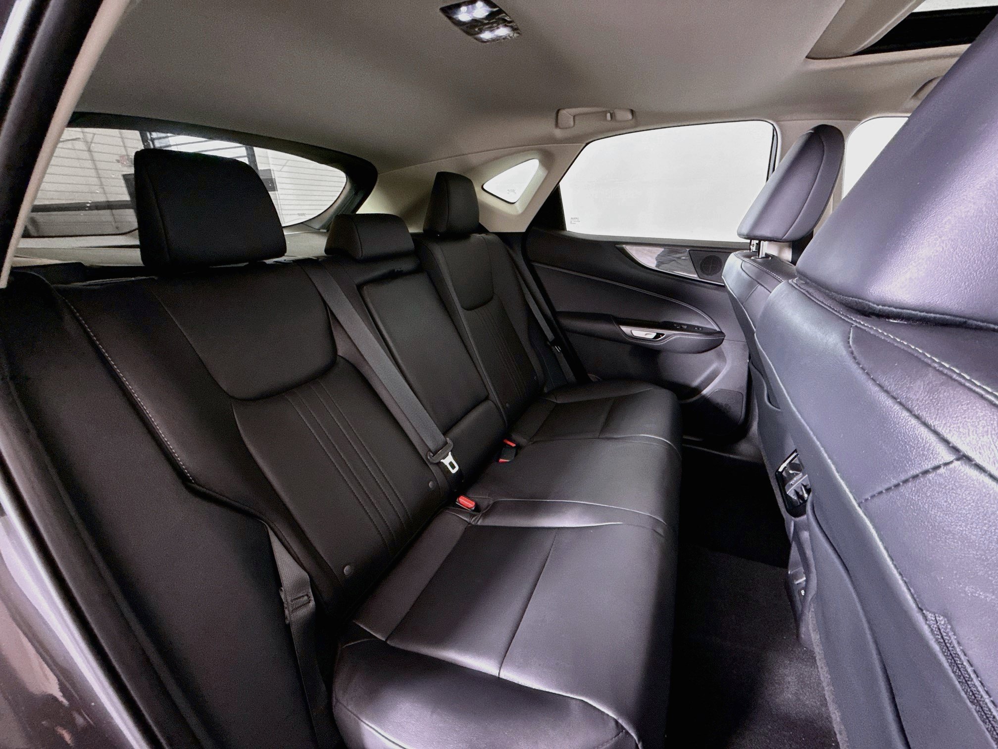 Used 2025 Lexus NX 350h AWD w/ Accessory Package (2T) image 27
