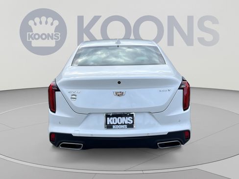 Used 2023 Cadillac CT4 Premium Luxury RWD image 5