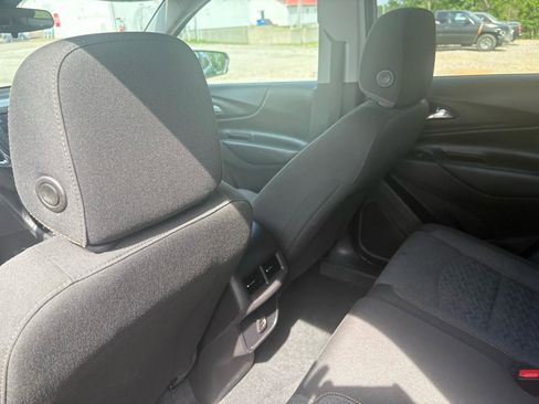Used 2024 Chevrolet Equinox LT FWD image 32