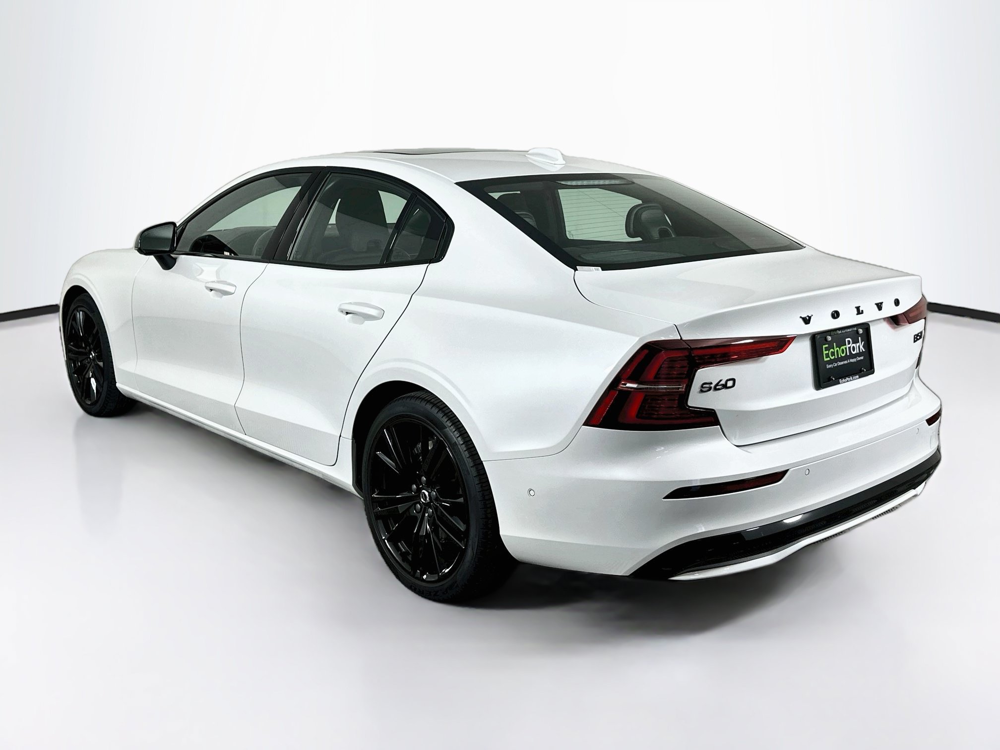 Used 2023 Volvo S60 B5 Plus w/ Climate Package AWD/4WD image 5