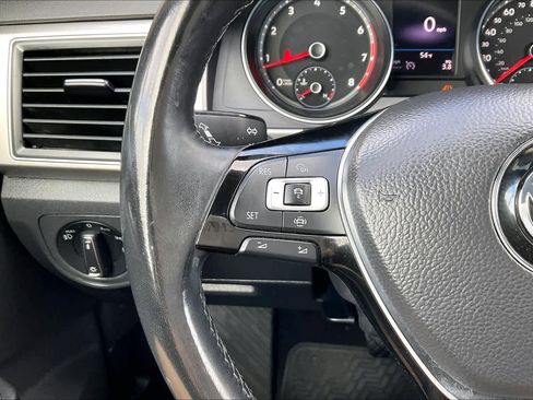 Used 2019 Volkswagen Atlas SE w/ Towing Package image 23