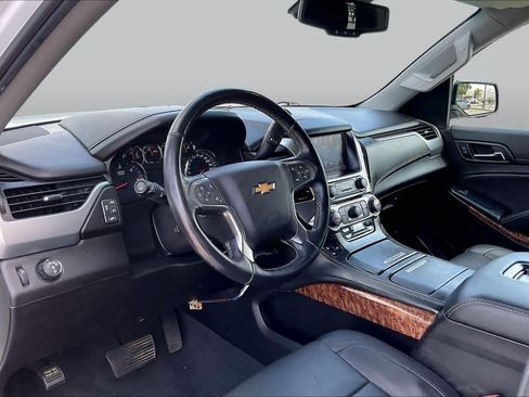 Used 2019 Chevrolet Tahoe Premier RWD image 17