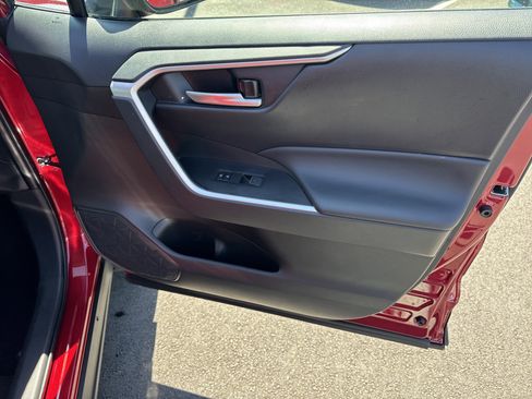 Used 2025 Toyota RAV4 XLE w/ Convenience Package image 14