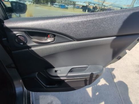 Used 2021 Honda Civic Sport image 29