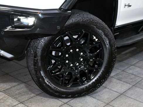 Used 2026 GMC Hummer EV SUV AWD/4WD image 72