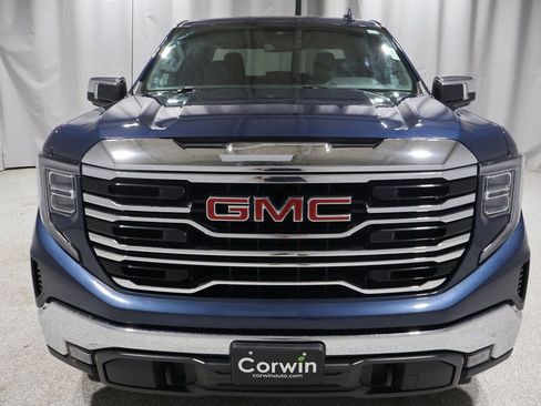 Used 2023 GMC Sierra 1500 SLT image 9