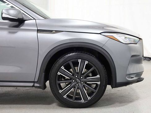 Used 2021 INFINITI QX50 Luxe w/ Appearance Package AWD/4WD image 11