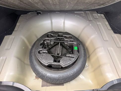 Used 2024 Hyundai Elantra SEL FWD image 35
