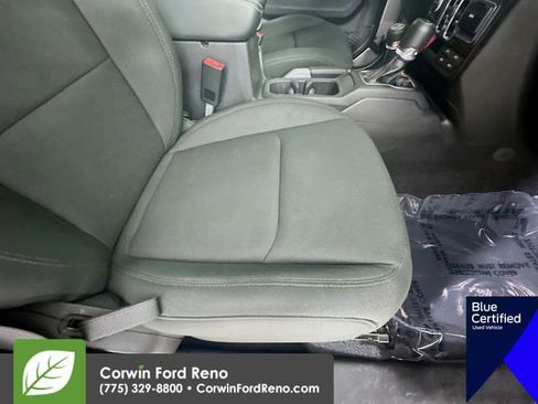 Used 2018 Jeep Wrangler Unlimited Sahara AWD/4WD image 32