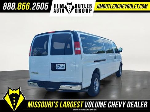 Used 2023 Chevrolet Express 3500 LT w/ LT Preferred Equipment Group RWD image 24