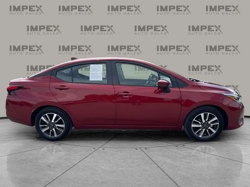 Used 2025 Nissan Versa SV image 6