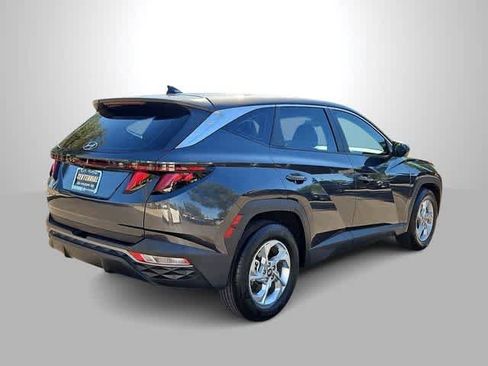 Certified 2023 Hyundai Tucson SE image 8