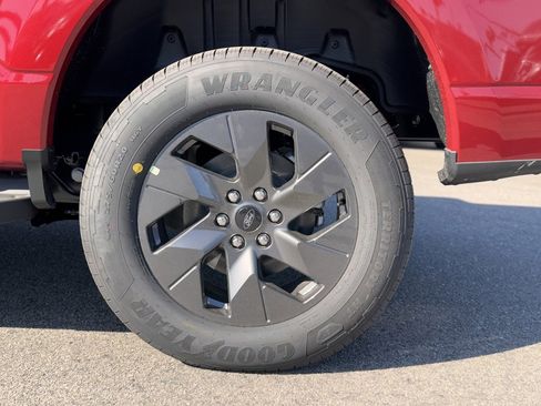 New 2025 Ford F150 Lightning Lariat image 14