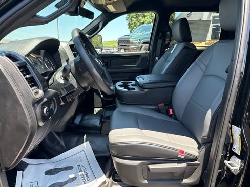 New 2026 RAM 2500 Tradesman w/ Chrome Appearance Group AWD/4WD image 24