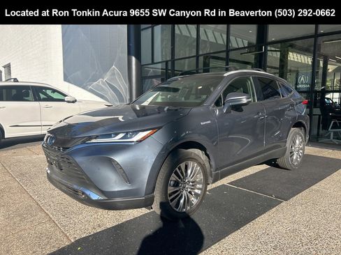 Used 2021 Toyota Venza XLE image 8