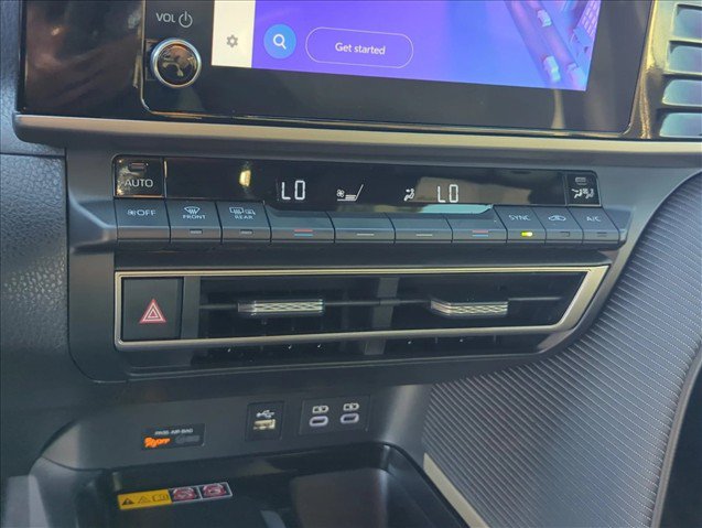 Certified 2025 Toyota Camry SE FWD image 22
