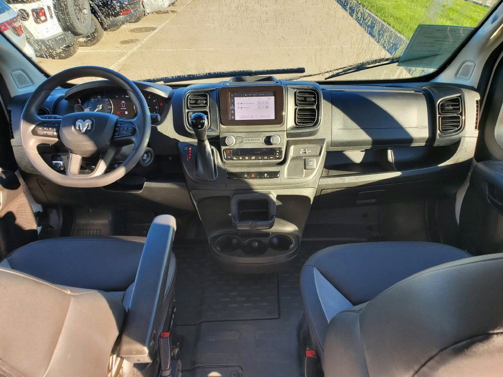 Used 2026 RAM ProMaster 2500 w/ Convenience Group FWD image 8