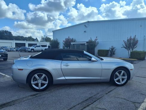 Used 2011 Chevrolet Camaro LT RWD image 21
