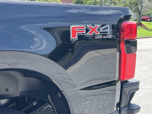 New 2026 Ford F250 Platinum AWD/4WD image 32