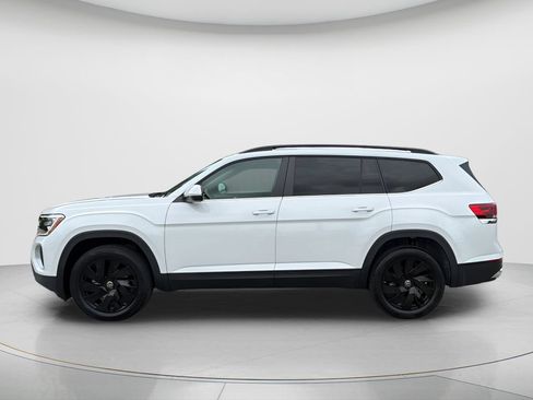 New 2026 Volkswagen Atlas SE FWD image 8