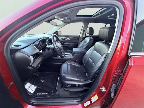 Used 2019 Chevrolet Traverse LT w/ LT Premium Package AWD/4WD image 22