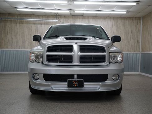 Used 2004 Dodge Ram 1500 Truck 2WD Regular Cab image 2