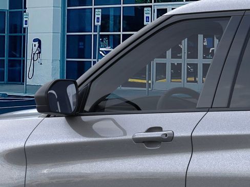 New 2025 Ford Explorer Active w/ Active Comfort Package image 23
