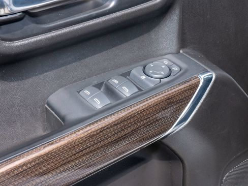Used 2021 Chevrolet Silverado 1500 LT RWD image 25