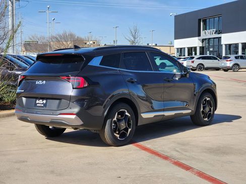 New 2026 Kia Sportage EX FWD image 4