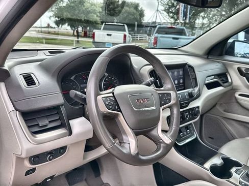 Used 2020 GMC Terrain Denali w/ Denali Premium Package FWD image 10
