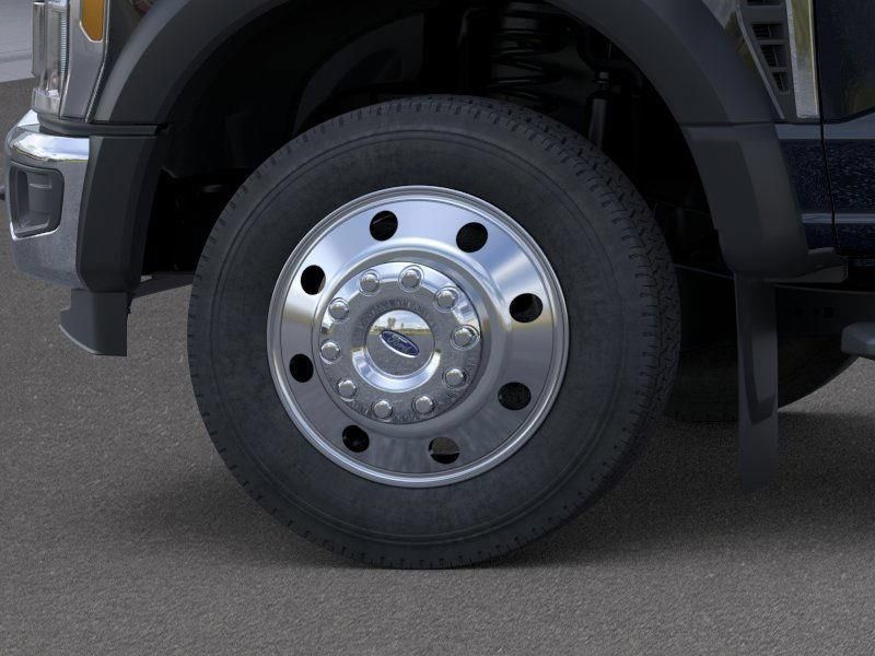 New 2025 Ford F550 Luxury RWD image 19