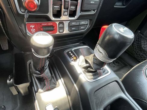 Used 2021 Jeep Wrangler Unlimited Rubicon AWD/4WD image 20