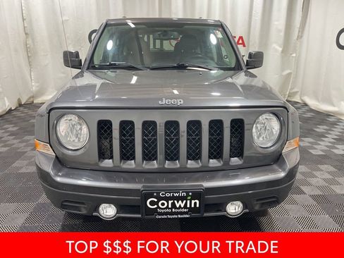 Used 2017 Jeep Patriot High Altitude image 2