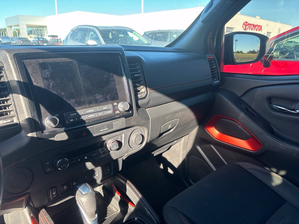 Used 2023 Nissan Frontier Pro-X w/ Pro Convenience Package RWD image 3