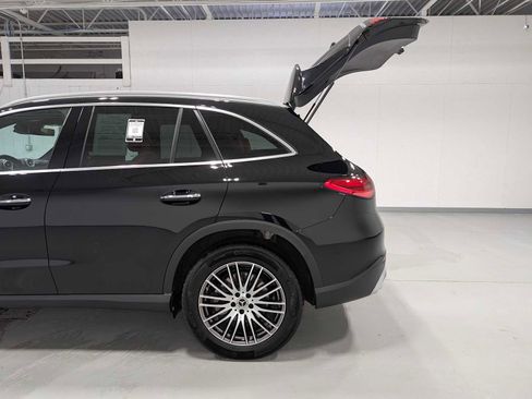 Certified 2026 Mercedes-Benz GLC 300 GLC 300 image 11