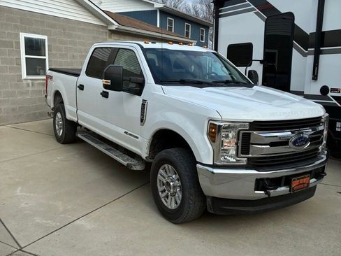 Used 2019 Ford F250 XL w/ STX Appearance Package image 1