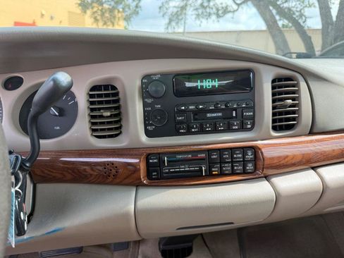 Used 2000 Buick Le Sabre Custom FWD image 8