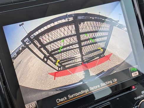 Used 2021 Subaru Ascent Limited w/ Technology Package image 12