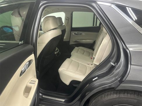 Used 2023 Genesis GV70 2.5T w/ Select Package image 22