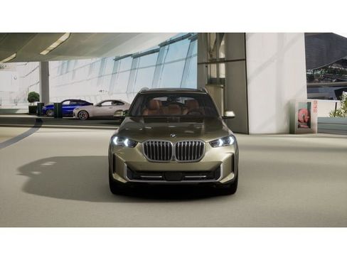 New 2026 BMW X5 xDrive40i image 3