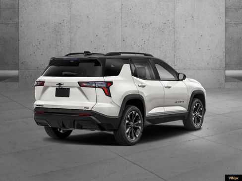 New 2026 Chevrolet Equinox RS image 2