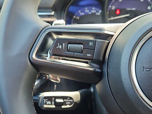 Certified 2026 Porsche Macan AWD/4WD image 21