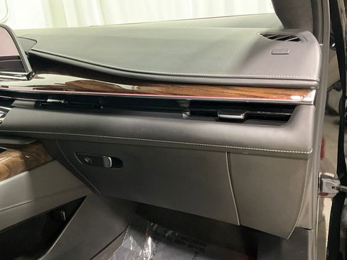 Used 2022 Cadillac Escalade ESV Sport Platinum w/ LPO, ONYX Package image 15