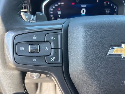 Used 2025 Chevrolet Silverado 1500 High Country w/ Technology Package image 24