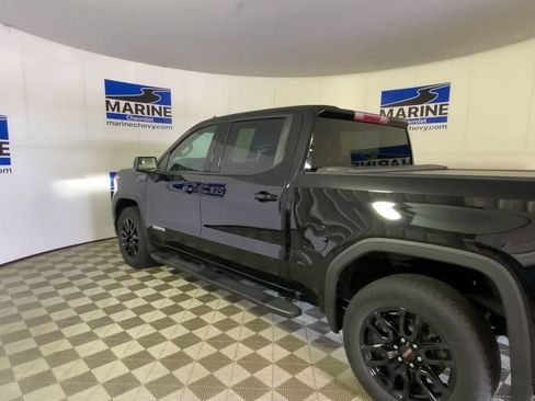 Used 2023 GMC Sierra 1500 Elevation w/ LPO, Elevation Black Package AWD/4WD image 8