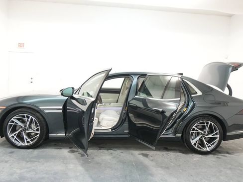 Used 2023 Genesis G90 3.5T image 28