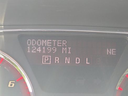 Used 2017 GMC Acadia Limited SLT AWD/4WD image 2