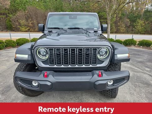 Used 2025 Jeep Wrangler Unlimited Rubicon image 11